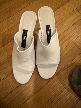 Zara White Open-Toe Slide Soft Leather Mules